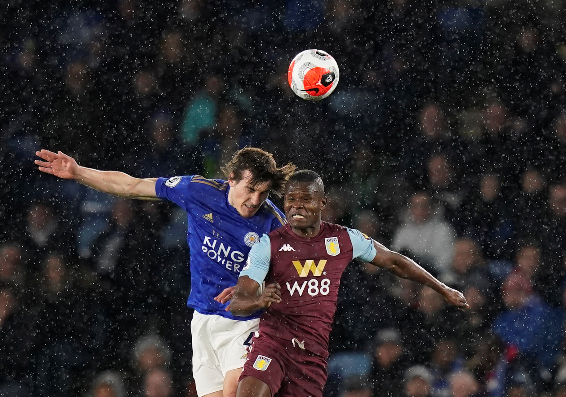 引发了足球 引发了足球